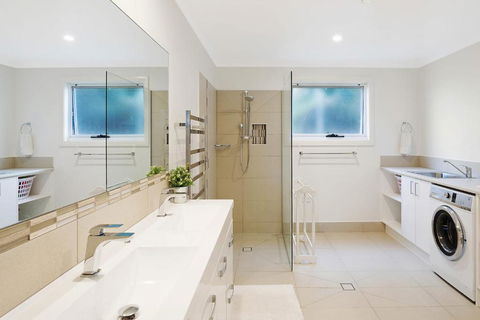 Hillcrest Views Of Wagonga - Accommodation Cooktown 6