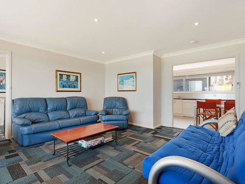 81 Dalmeny Drive Beach House - Accommodation Cooktown 3