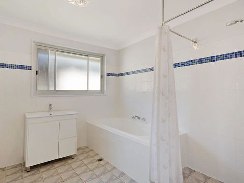 81 Dalmeny Drive Beach House - Accommodation Cooktown 2