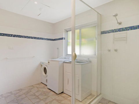 81 Dalmeny Drive Beach House - Accommodation Cooktown 5