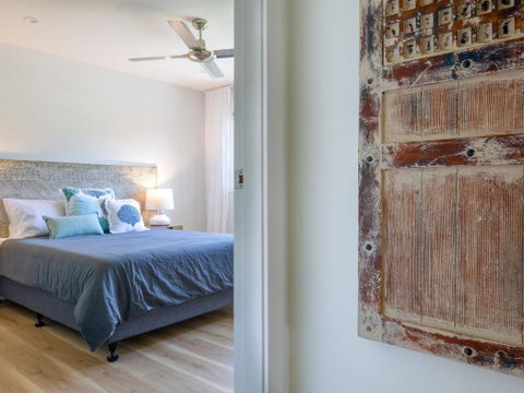 The Royal Cuban - Accommodation Cooktown 3