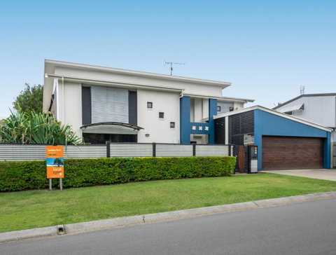 Campbell St. 11 Moffat Beach - Accommodation Cooktown 1
