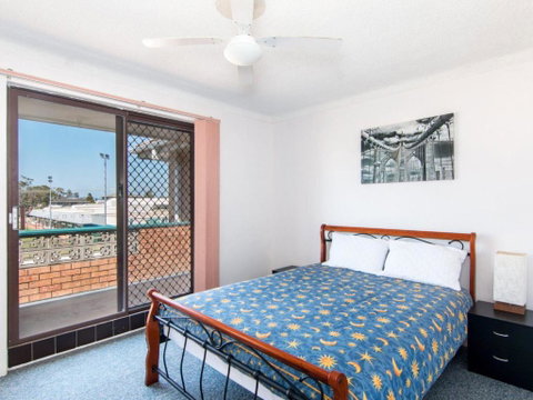 Seabreeze 5 Opposite Bowling Club - Accommodation Cooktown 2
