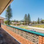 Seabreeze 5 Opposite Bowling Club - Accommodation Cooktown 1