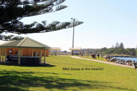 Luskin Court 3 - Accommodation Cooktown 5