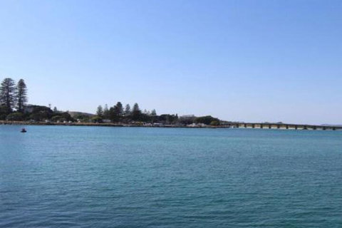 Luskin Court 3 - Accommodation Cooktown 7