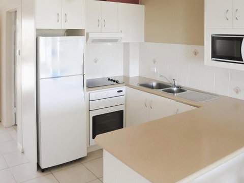 Fairholme 5 Opposite Lake - Accommodation Cooktown 5