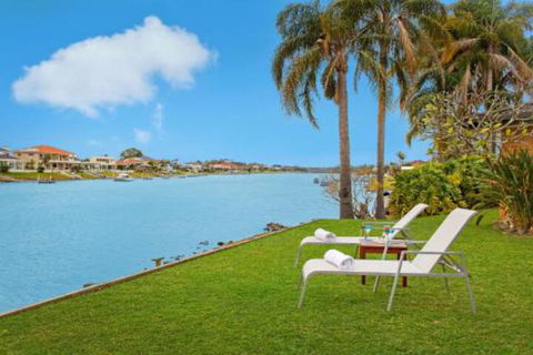 North View Waterfront Home Private Jetty - Accommodation Cooktown 0