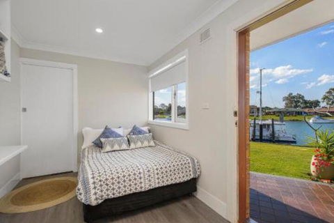 North View Waterfront Home Private Jetty - Accommodation Cooktown 7