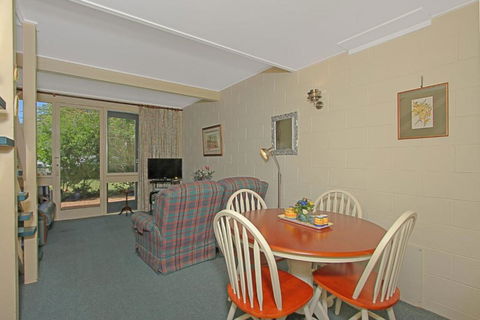 Mitchell Parade 3 / 11 13 - Accommodation Cooktown 4