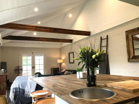 YSG The Edward Townhouse 151 Walk To Town - Accommodation Cooktown 1