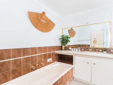 Waterfront At Point Road - Accommodation Cooktown 1