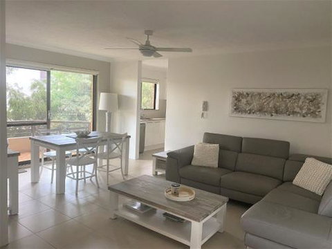 Wallis Court 6 - Accommodation Cooktown 3