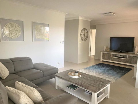 Wallis Court 6 - Accommodation Cooktown 2
