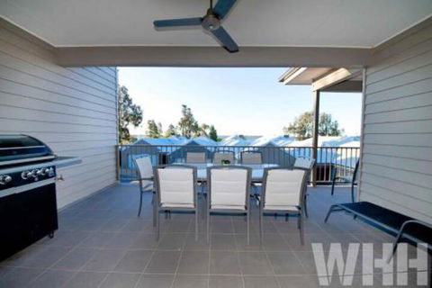 Adelphi Views On Luton Woodlands - Accommodation Cooktown 6