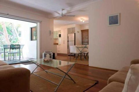 Absolute Beachfront Mooloolaba - Accommodation Cooktown 4