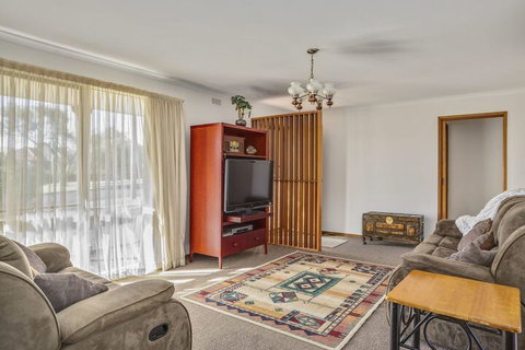Foreshore Beach House Ideal Family Spot - Accommodation Cooktown 2