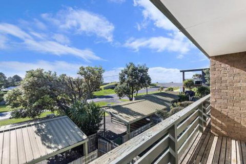 Beach Terrace 4 - Accommodation Cooktown 5