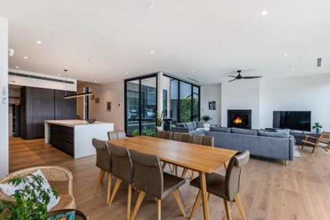 Shear Pine - Accommodation Cooktown 2