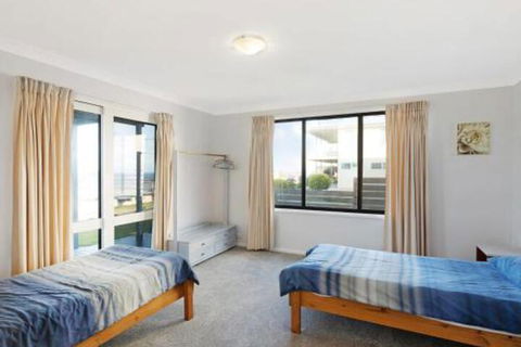 45 Hillside Cres Beach House - Accommodation Cooktown 3