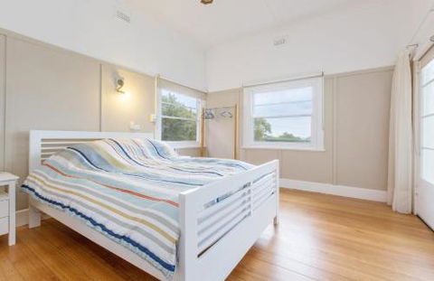 BEACHSIDE GETAWAY DROMANA - Accommodation Cooktown 3