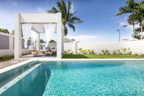 WINDFALL In PALM COVE - Accommodation Cooktown 0