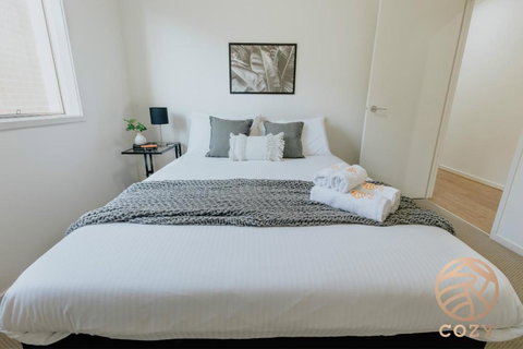 118 Refreshing 3BR Werribee Family House - Accommodation Cooktown 3