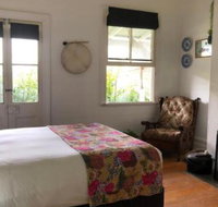 The Residence Stylish Comfort with Fireplace - Accommodation Cooktown