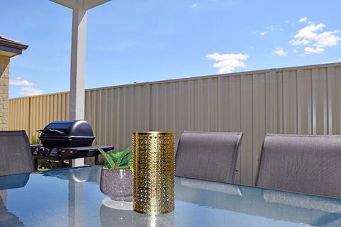 The Kingsley's Place Piara Waters - Accommodation Cooktown 1