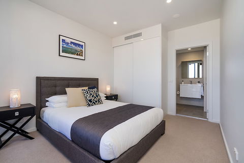 Beau Monde Apartments Newcastle - The Herald - Accommodation Cooktown 4