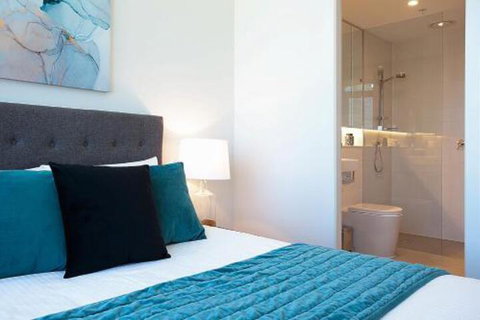 CITY HIGH Hosted By: LAbode Accommodation - Accommodation Cooktown 2