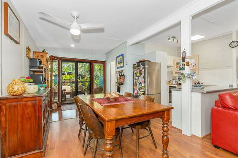 BEACH RETREAT - Accommodation Cooktown 3