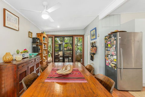 BEACH RETREAT - Accommodation Cooktown 4