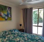 13 Coora Court Sleeps 6 pool air con pets - Accommodation Cooktown