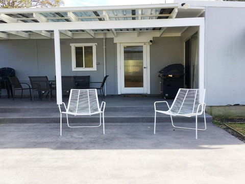 Callala Sun Modern & Functional - Accommodation Cooktown 1