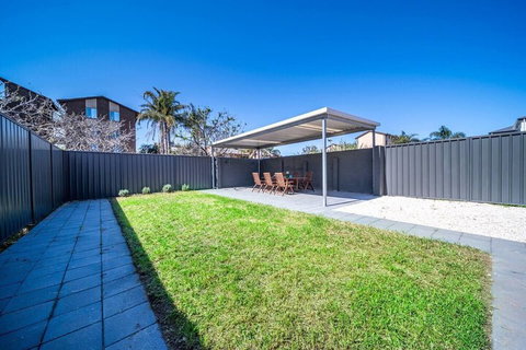 Kairos In Keswick Wifi Netflix Nespresso - Accommodation Cooktown 6