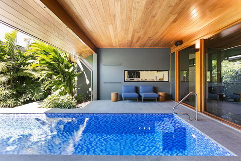 Aqua - At Funnel Bay - Accommodation Cooktown 6