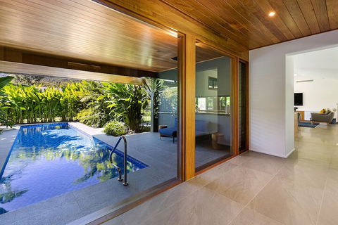 Aqua - At Funnel Bay - Accommodation Cooktown 2