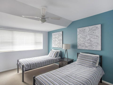 Beach Rd 24 Mollymook - Accommodation Cooktown 1