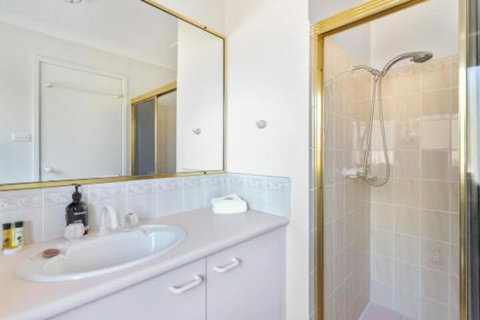 Macleay Street 23 Narrawallee - Accommodation Cooktown 6