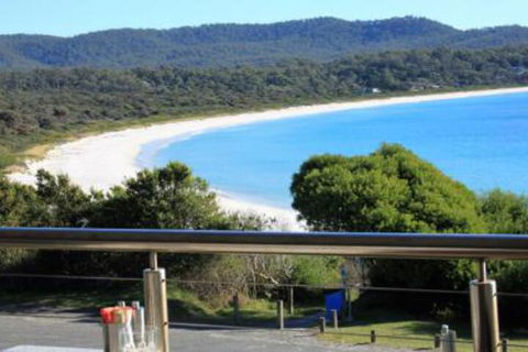 BAY Of FIRES BEACH SHACK Ocean Views From A Modern Beachhouse - Accommodation Cooktown 6