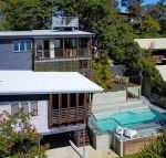 Bombora 5 Bedroom - Accommodation Cooktown