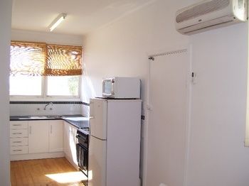 Aussie Bacon & Eggs Cottages - Accommodation Cooktown 3