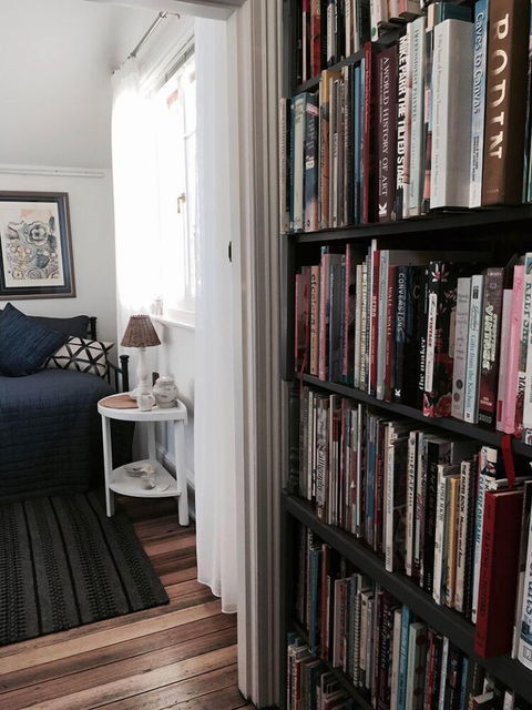 Assemblage Boutique Art Bed & Breakfast - Accommodation Cooktown 0