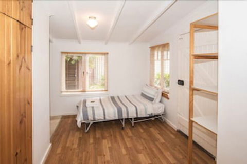 Storm Bay Cottage - Accommodation Cooktown 3