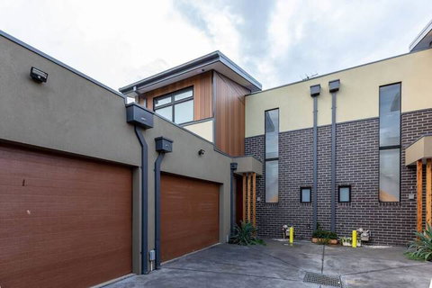 Impressive & Spacious New Townhouse@preston - Accommodation Cooktown 1