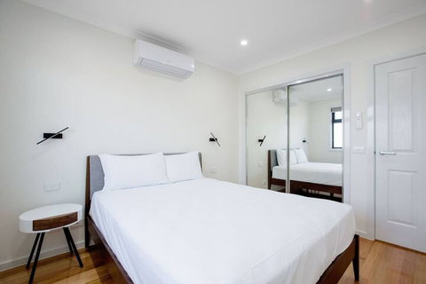 Impressive & Spacious New Townhouse@preston - Accommodation Cooktown 3