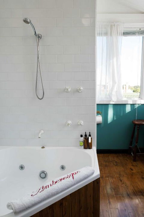 Amberesque B & B - Accommodation Cooktown 4