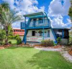 Wayfarers Beachouse Rainbow Beach Everything you need just metres to the beach - Accommodation Cooktown