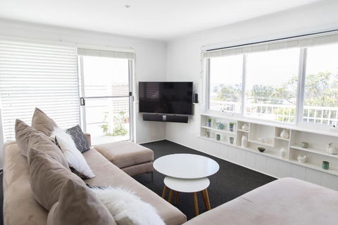 White Beach Cottage - Accommodation Cooktown 3